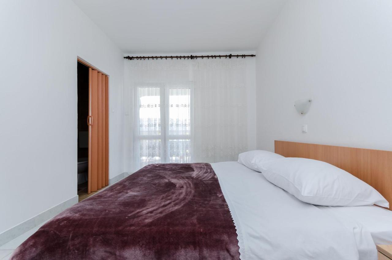 Apartments Luce ロパール エクステリア 写真